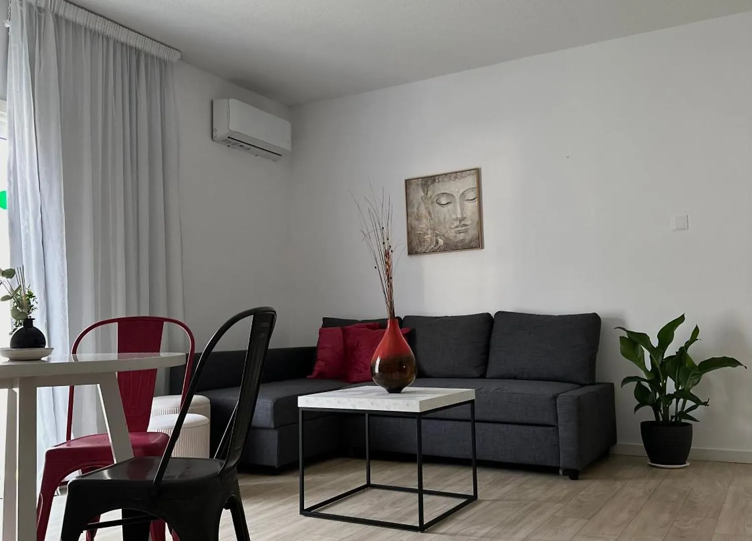 Fantastic Apartment 163 In Finikoudes Larnaca
